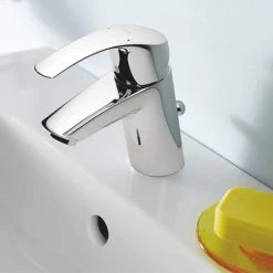 Grohe Euro Ceramic 600mm Complete Basin Package (Euro Smart Tap + Waste Included) -Victorian Plumbing Store 39641000 d2 460