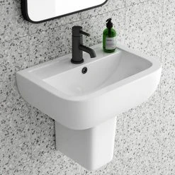 Pro 600 Basin + Semi Pedestal (560mm Wide - 1 Tap Hole)